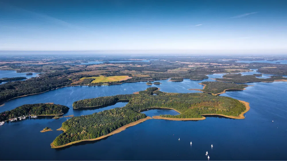 Poszukujesz zdjęć lub filmów dronem, zamów nasze usługi, nasz pilod przyjedzie z dronem i zrobi super filmy lub zdjecia.