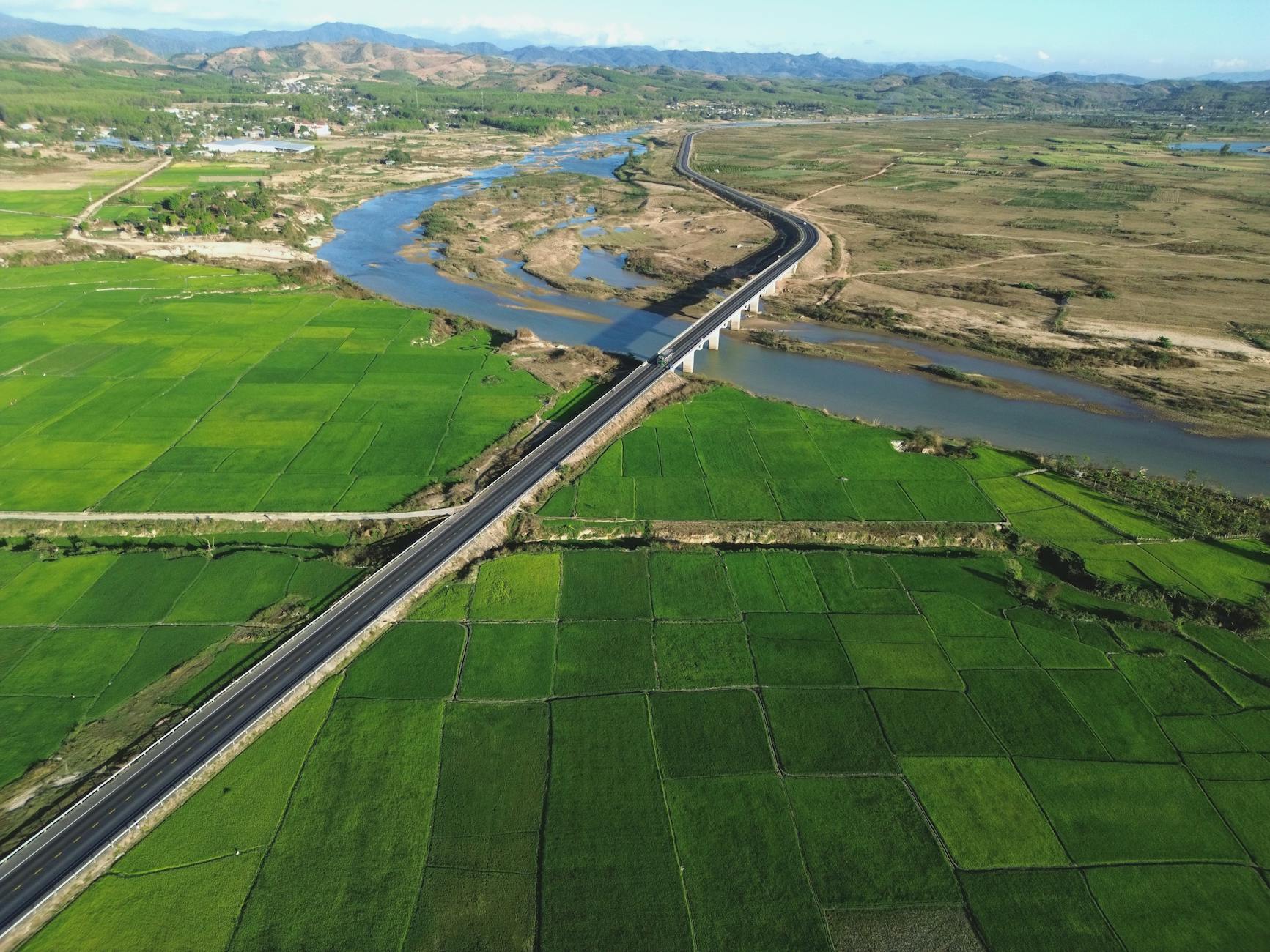 Powiat Legionowo - Usługi Dronami, Zdjęcia, Filmy, Imprezy, Wesele lub Ślub. 