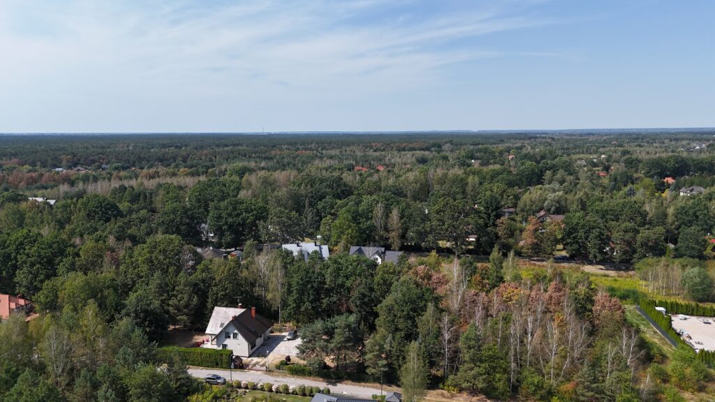 Centrum Warszawy, zamó tutaj u nas filmy z dronów, mamy każdą fajną lokalizację, zamó pilota dronów z Warszawy 24/7